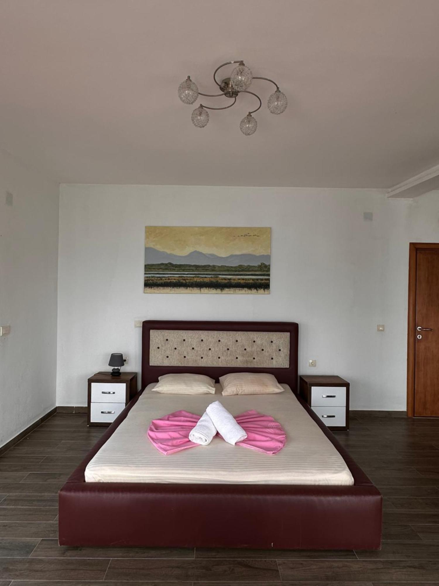 Casa Mila Apartments & Bungalows 乌尔齐尼 外观 照片